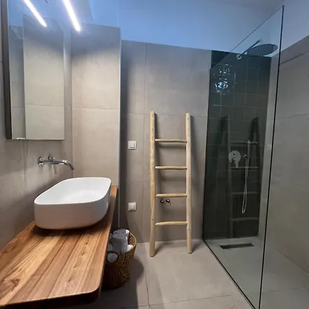 Jimmy's Скиатос